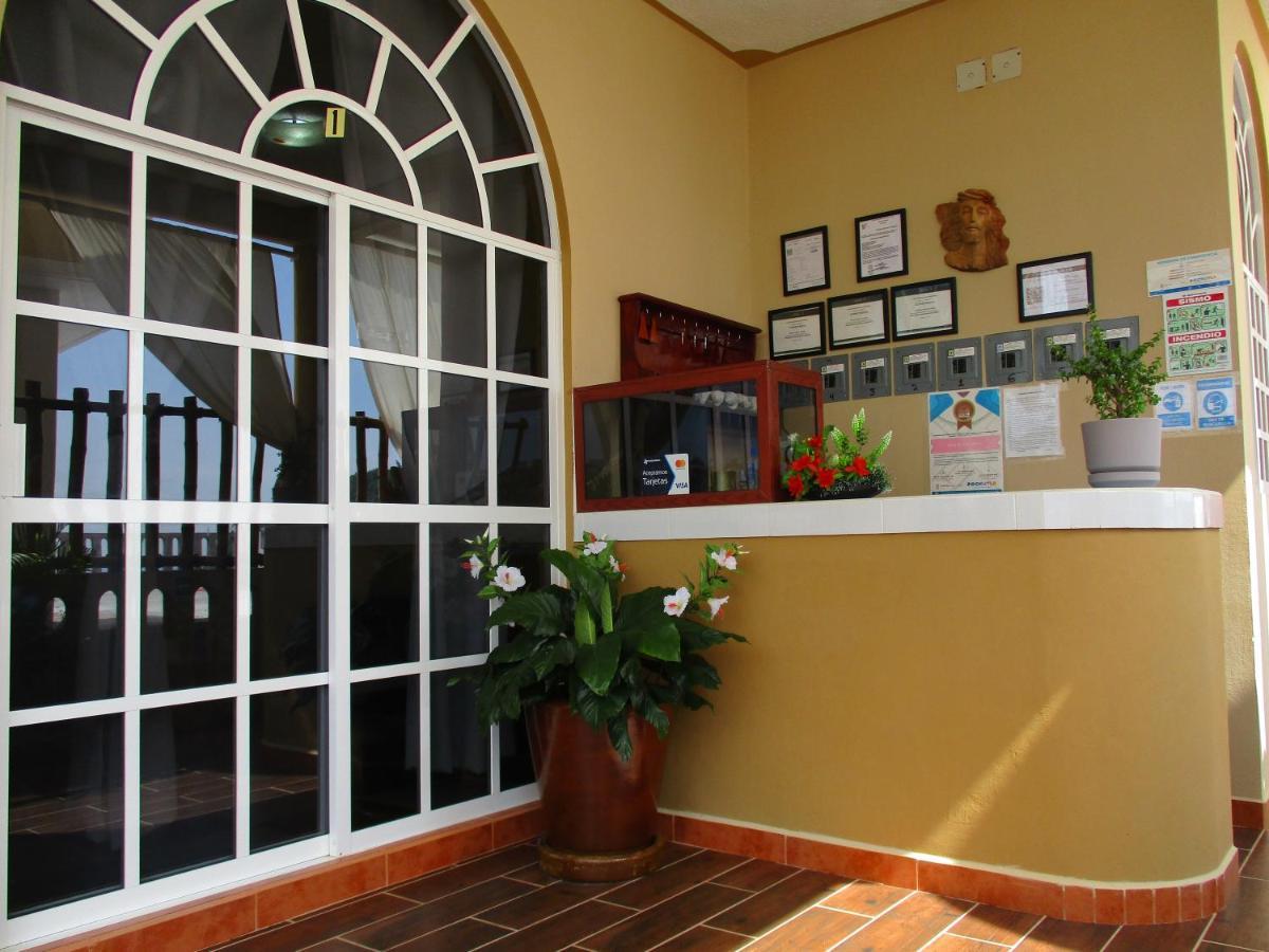 Gloria'S Hotel Estacahuite Exterior photo